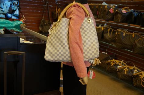 louis vuitton artsy sizes